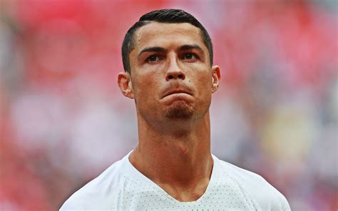 a picture of ronaldo's face